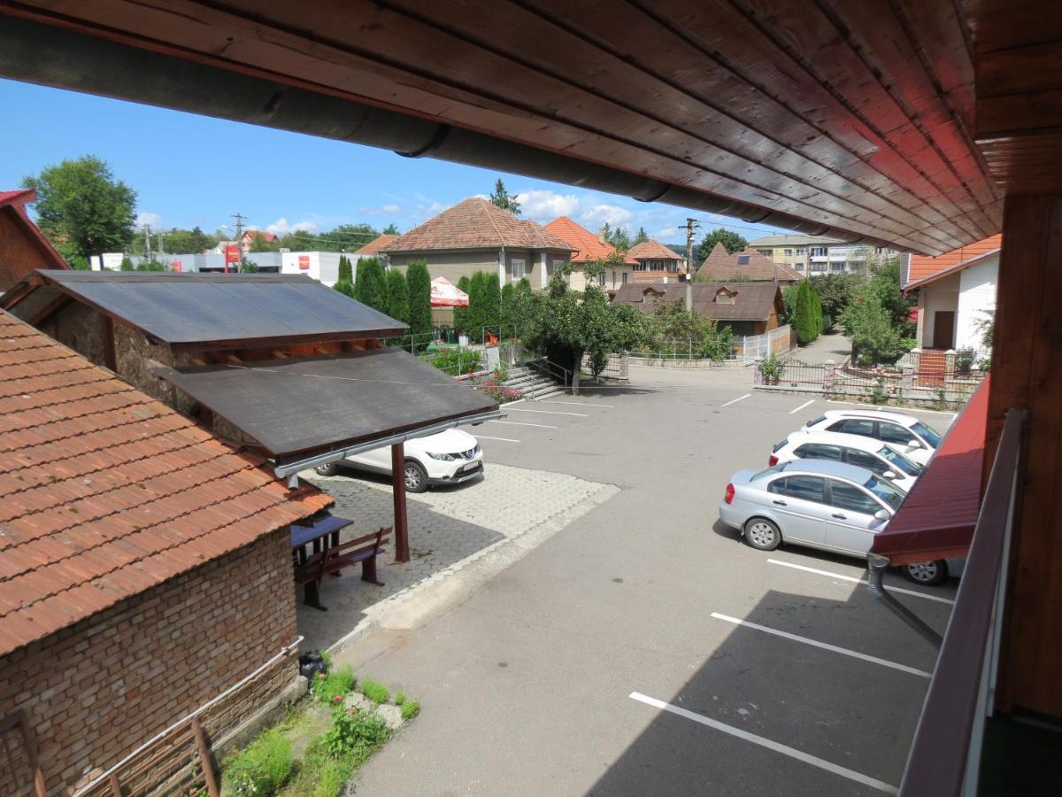 Pensiunea Cetina Brad  Exterior foto