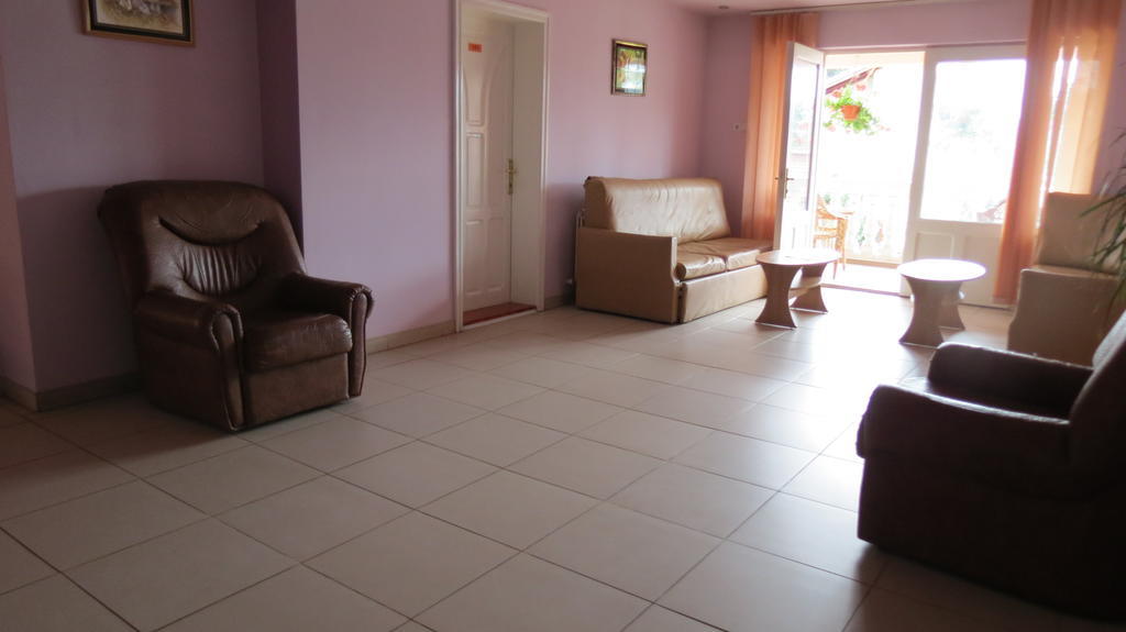 Pensiunea Cetina Brad  Exterior foto